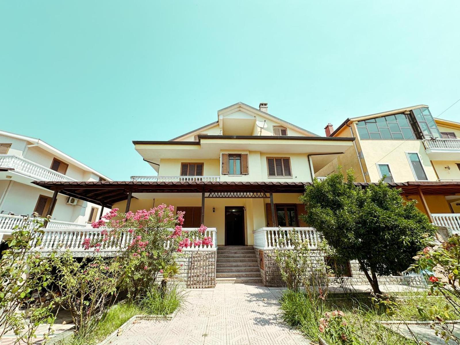Vizion Hotel Shkoder Ngoại thất bức ảnh