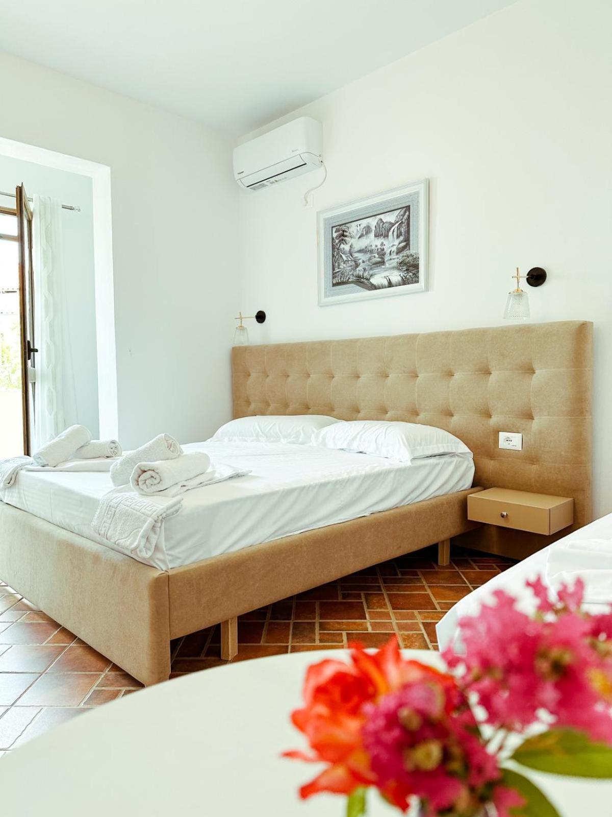 Vizion Hotel Shkoder Ngoại thất bức ảnh