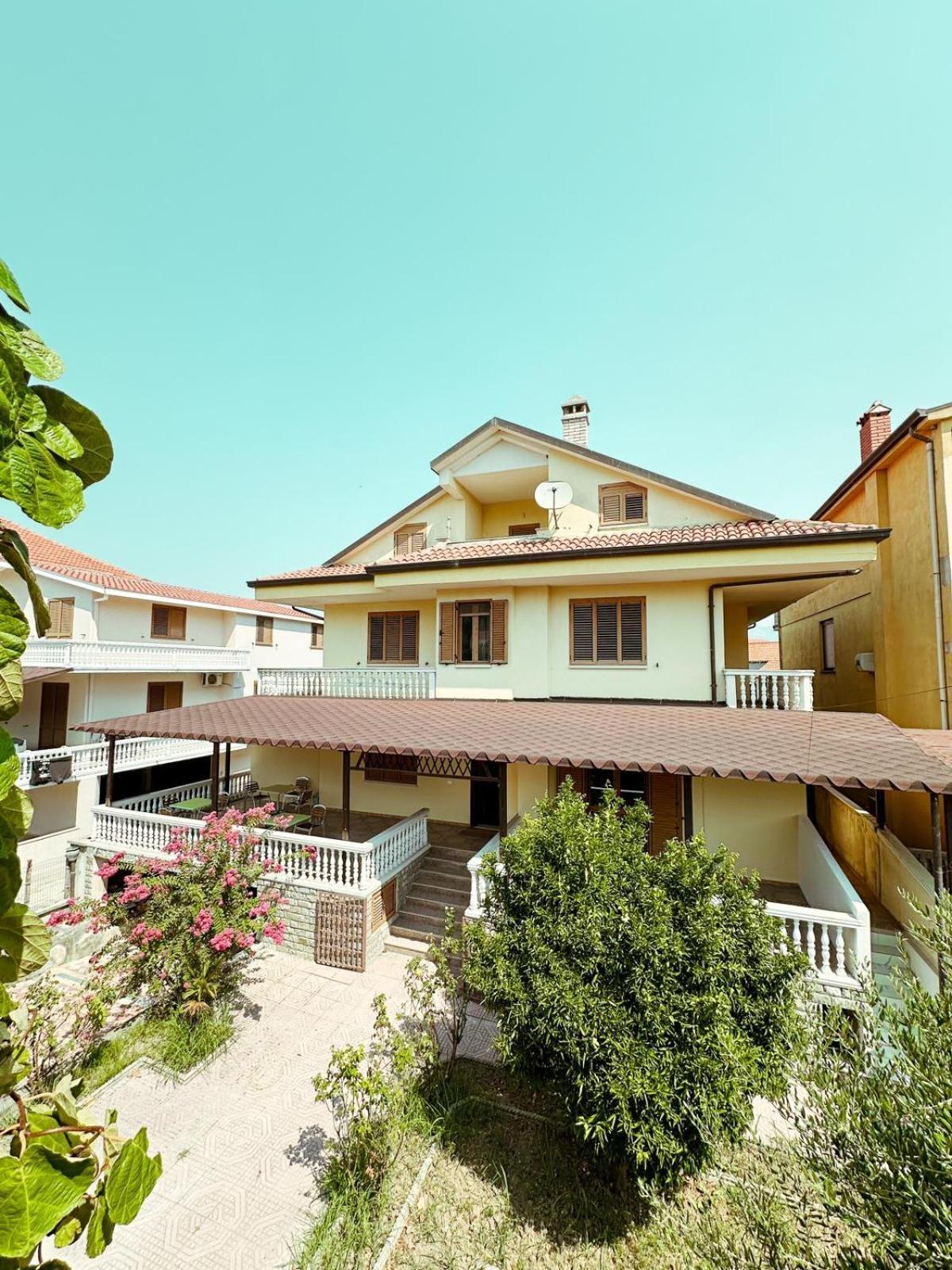 Vizion Hotel Shkoder Ngoại thất bức ảnh