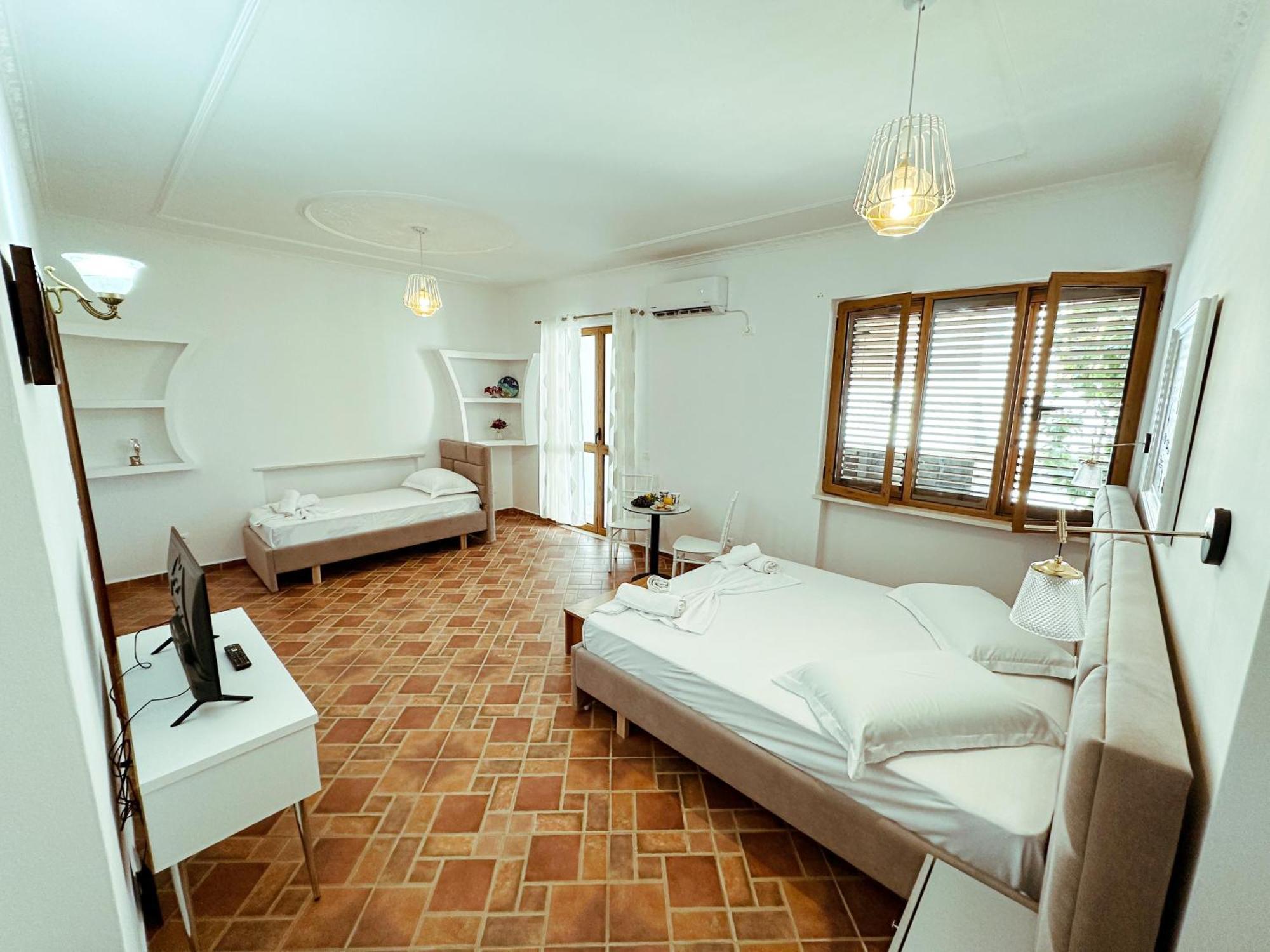 Vizion Hotel Shkoder Ngoại thất bức ảnh